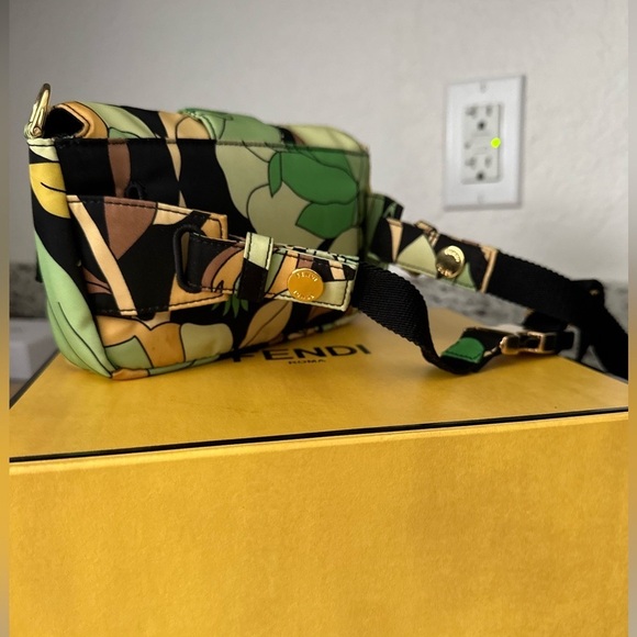 FENDI SS20 Floral Nylon Baguette Convertible Bag w RECEIPT/ TAGS - Picture 7 of 16